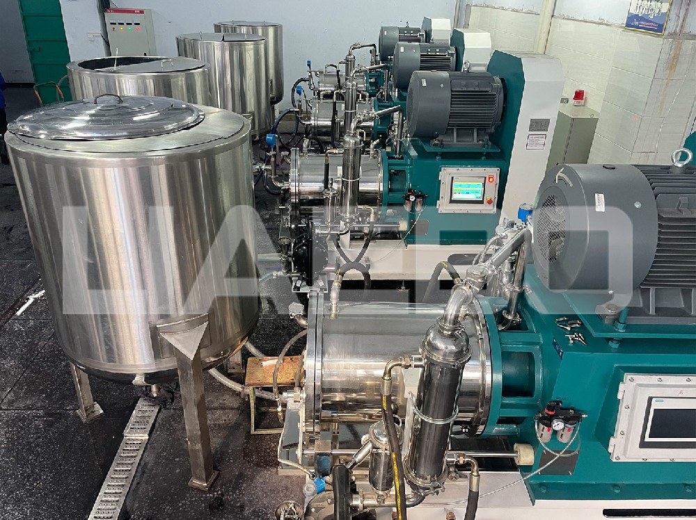 河南某陶瓷墨水廠100L砂磨機(jī)調(diào)試成功