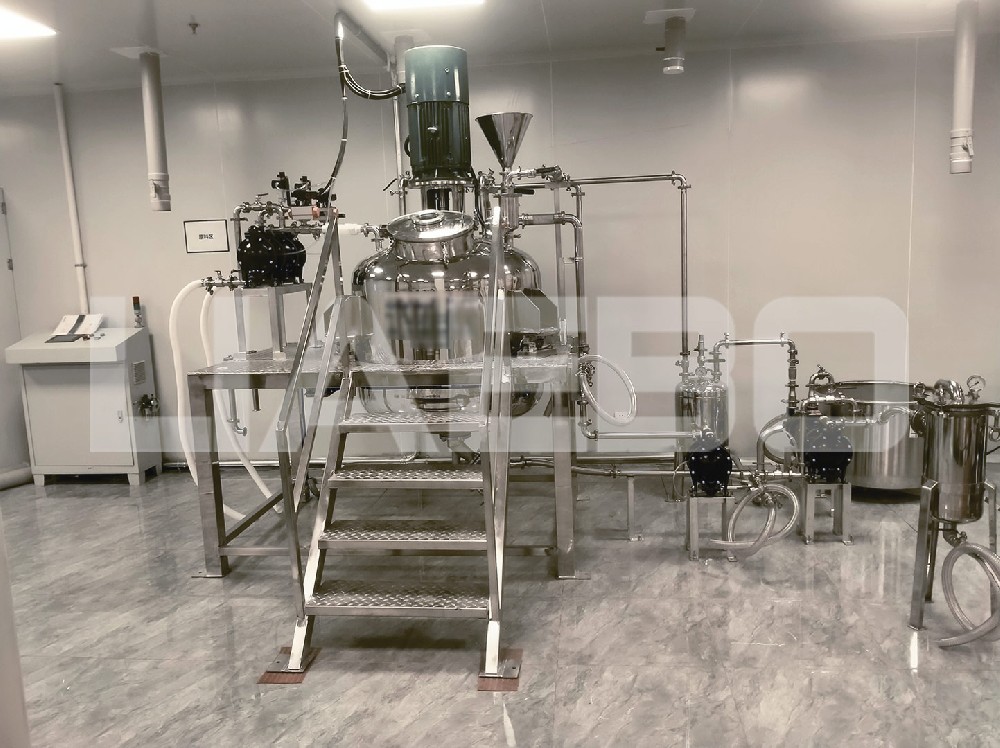 浙江杭州某企業(yè)樹(shù)脂材料上料系統(tǒng)成套設(shè)備調(diào)試成功