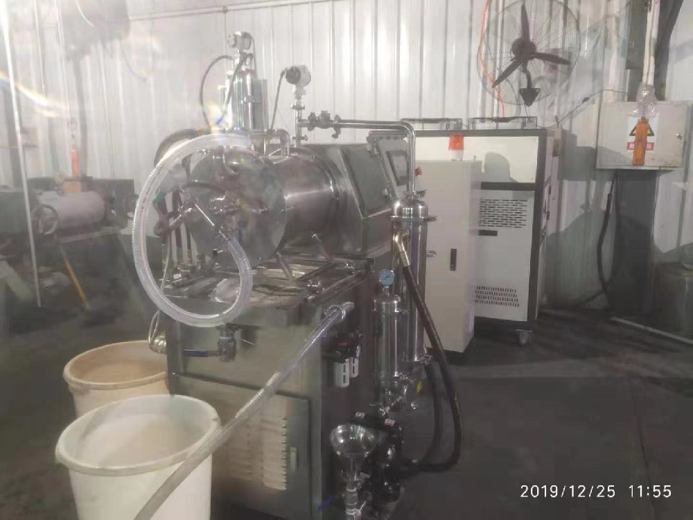 廣東25L陶瓷納米新材料磨砂機(jī)調(diào)試成功
