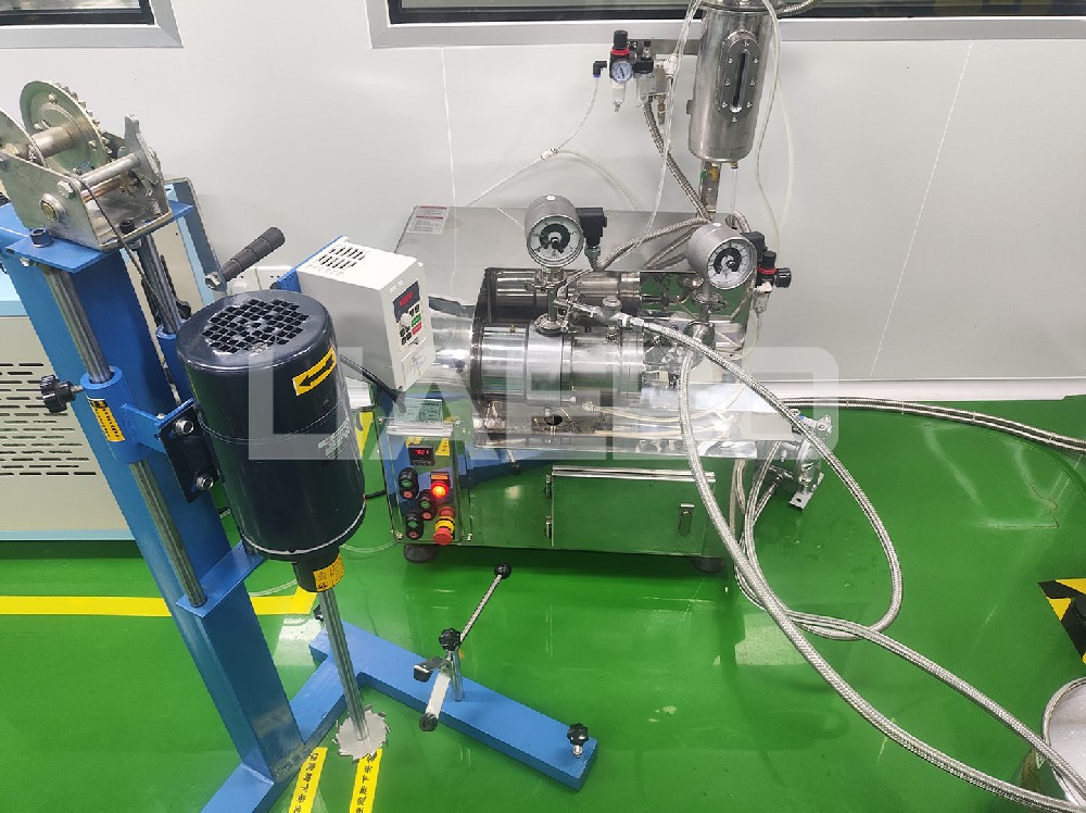 浙江某有限公司1L實驗室納米砂磨機調試成功