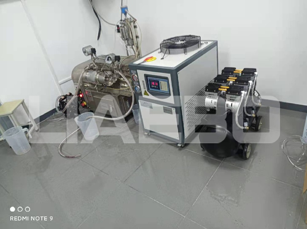 江蘇某新材料企業(yè)1L實(shí)驗(yàn)室陶瓷納米砂磨機(jī)調(diào)試成功